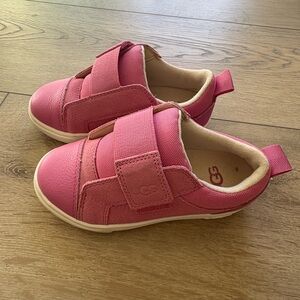 UGG Kids Sneakers in Vibrant Pink